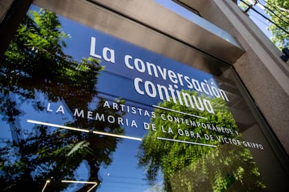 Una de las vidrieras intervenidas en Junín