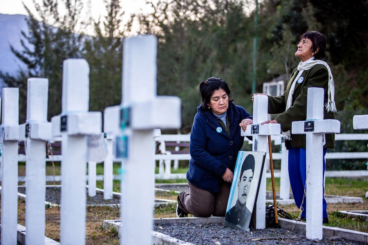 Una denuncia judicial advirtió que algunas sepulturas del cementerio de las islas tendrían nombres que no se corresponden con los restos sepultados allí; no habían sido incluidas en el acuerdo para el reconocimiento: el Gobierno admiten que hubo un error y promete ocuparse
