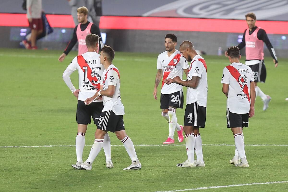 Una derrota y muchos interrogantes: la caída ante Argentinos, un cimbronazo para River