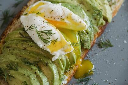 Una dieta basada en proteínas de calidad ayuda a preservar la masa muscular y el colágeno a medida que pasa el tiempo