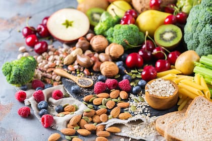 Una dieta rica en fibra y vegetales es la clave para la longevidad, según Dan Buettner