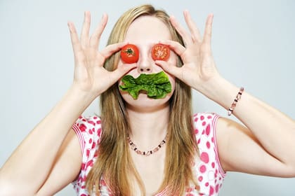 Una dieta vegana es aquella que no incluye los alimentos de origen animal.