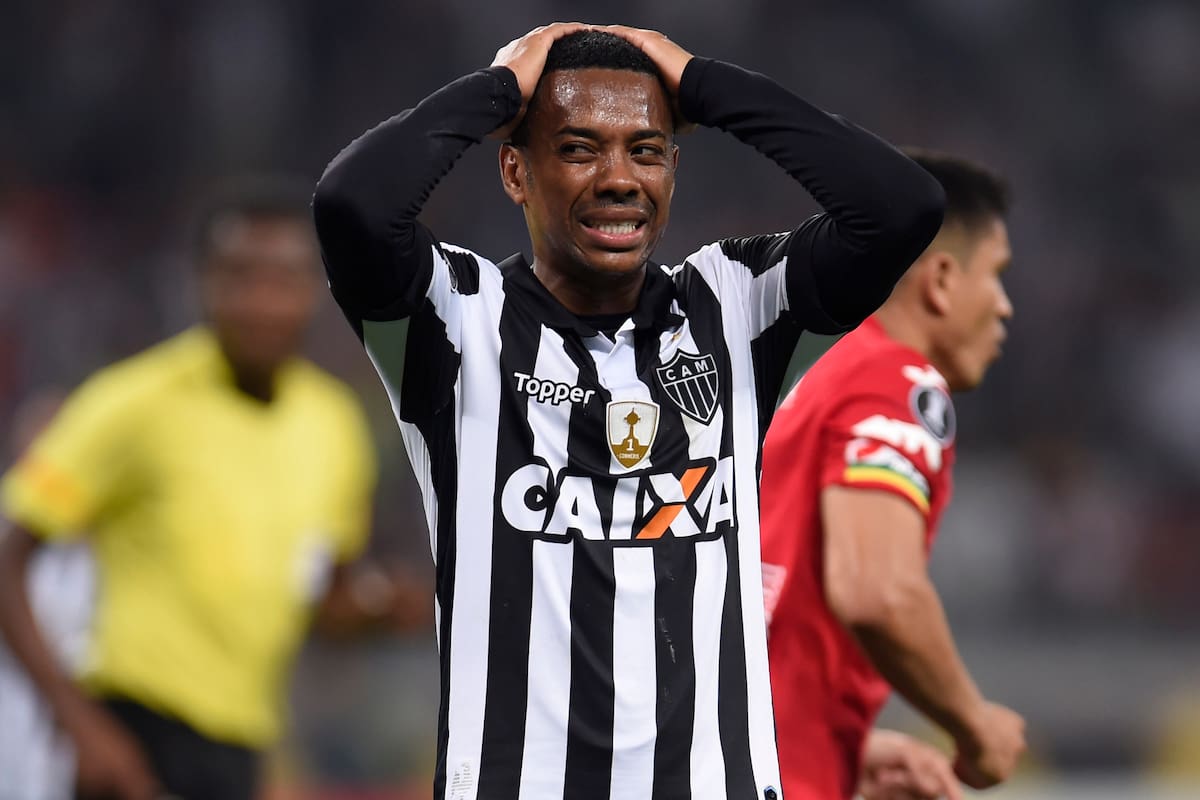 Una difícil situación para el brasileño Robinho