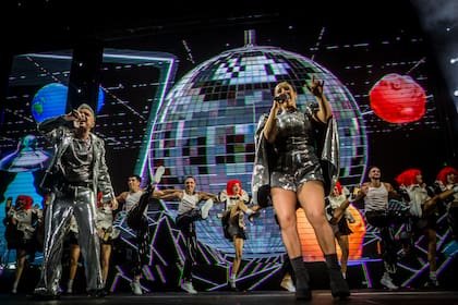 Una disco en medio del Movistar Arena: Miranda! puso a todos a bailar en la primera de sus cuatro noches en el estadio de Villa Crespo
