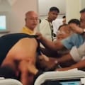 Una discusión entre dos pasajeros terminó con golpes, gritos y una remera rota durante un vuelo a Londres