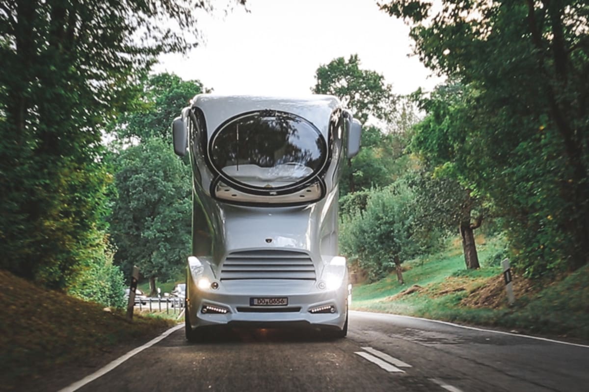 Una empresa austríaca fabrica la casa rodante más exclusiva del mercado, que se vende a tres millones de dólares