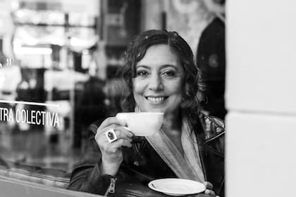 Una empresa es una organización que puede operar sin su dueño presente. Aprender a delegar es una de las claves que Fabiana enseñaa su clientes.
