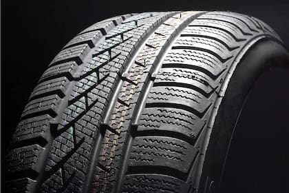 Una empresa importó neumáticos desde 2020 a partir de 30 presentaciones realizadas a la Justicia