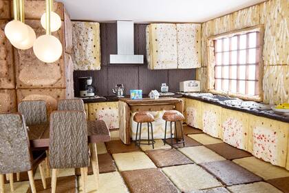 Una empresa multinacional inventó un concurso para que sus clientes construyan una casa de galletitas