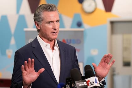 Una encuesta de la Universidad de California en Berkeley revela que la Proposición 50 del gobernador Gavin Newsom, que busca redibujar los distritos electorales, cuenta con un 60% de apoyo entre los votantes probables