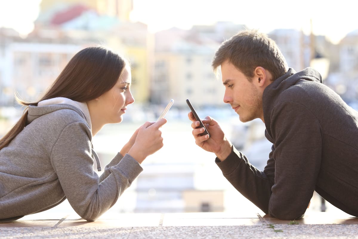 Una encuesta le pidió a un grupo de jóvenes que explicitaran qué estaban dispuestos a resignar con tal de mantener su acceso a redes sociales