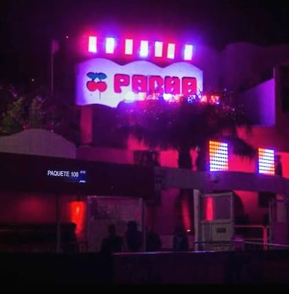 Una encuesta preguntó si la fiesta debía tener exclusivamente canciones de aquellos años o incorporar bloques actuales, el resultado fue de 60% contra 40% a favor del repertorio original