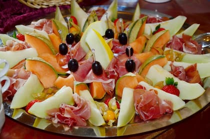 Una entrada fría de otra época: melón con jamón