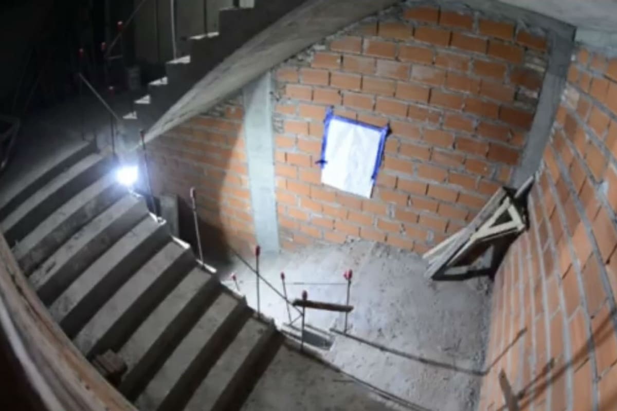 Una escalera en construcción