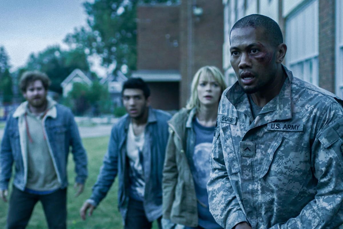 Una escena de Black Summer, la serie de zombis que elogió Stephen King (Netflix)