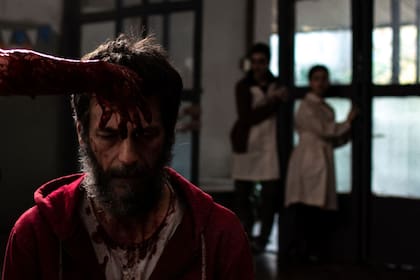 Una escena de Cuando acecha la maldad, la premiada película argentina del género que ganó en Sitges y llegará a los cines locales en noviembre