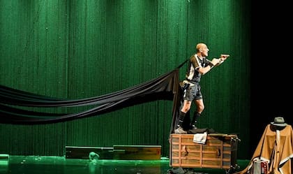 Una escena de El equilibrista, con Mauricio Dayub