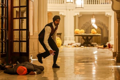 Una escena del film Hotel Mumbai, protagonizada por Dev Patel