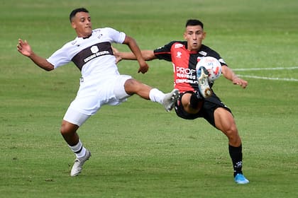 Una escena del triunfo 3-1 de Colón ante Platense en Vicente López