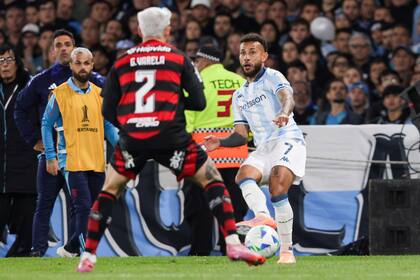 Una escena del último enfrentamiento entre dos gigantes de Argentina y Brasil: Racing vs. Flamengo, por la Copa Libertadores
