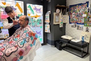 El diseñador argentino que llevó una barbería a la Semana del Diseño de Milán