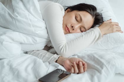 Una especialista en sueño reveló un secreto para dormir mejor