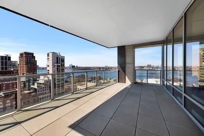 Una espectacular terraza de 39 metros cuadrados, con vista al río Hudson