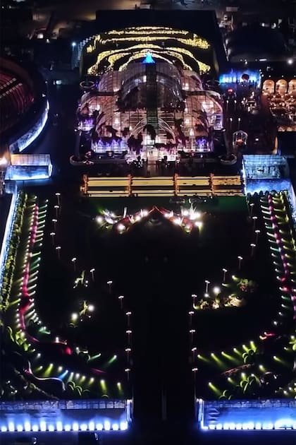Una espectacular vista del escenario montado para los shows.