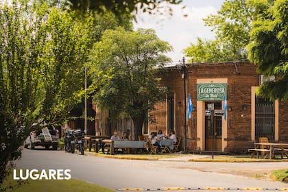 Una esquina típica del pueblo: “acá se festejan cumpleaños, reuniones, aniversarios"