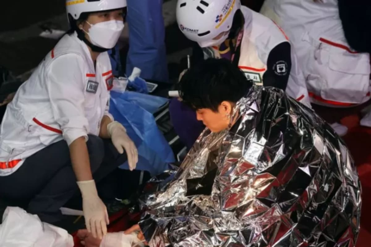 Una estampida humana dejó más de 150 muertos y 80 heridos.