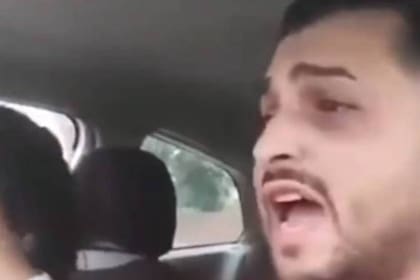 Una estrella emergente de la música pop rumana transmitió en vivo su muerte cuando un tren se estrelló contra su automóvil