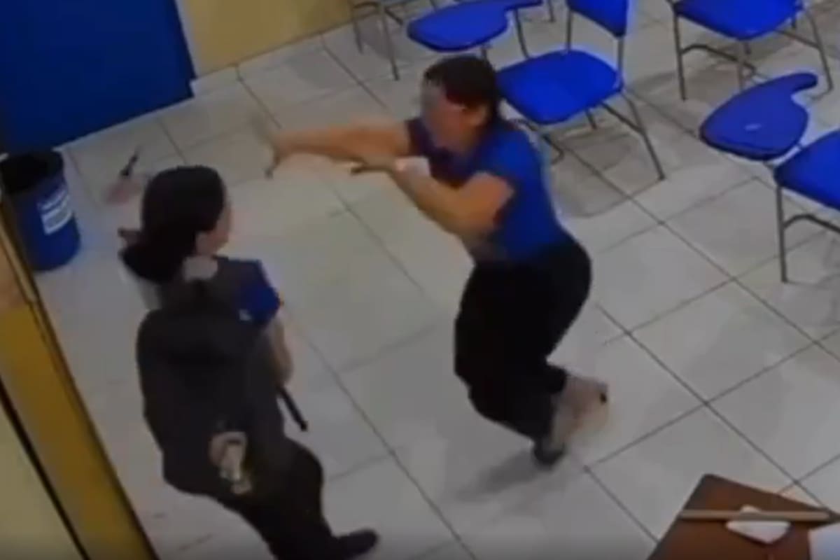 Una estudiante apuñaló a una profesora en su aula tras recibir la corrección de un examen en Brasil