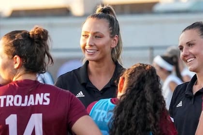 Sus promedios de 0,53 goles y 1,51 puntos por partido continúan entre los mejores registros de la historia de Binghamton en la era de la División I
