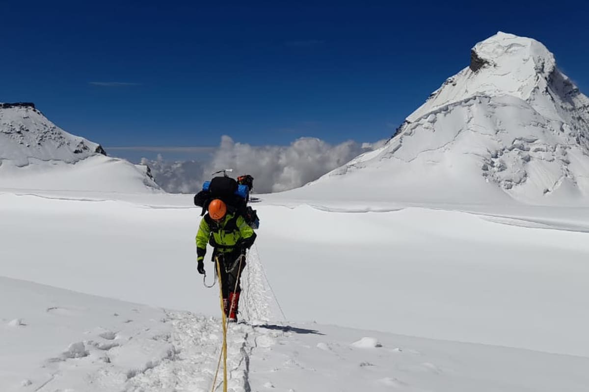 Una expedición del Ejército hizo por primera vez cumbre en el Himalaya