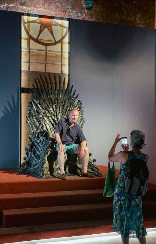 Una exposición de “Juego de tronos” cerca de Dubrovnik. La ciudad atrae a muchos turistas que buscan las locaciones de sus series y filmes favoritos, un nuevo fenómeno
