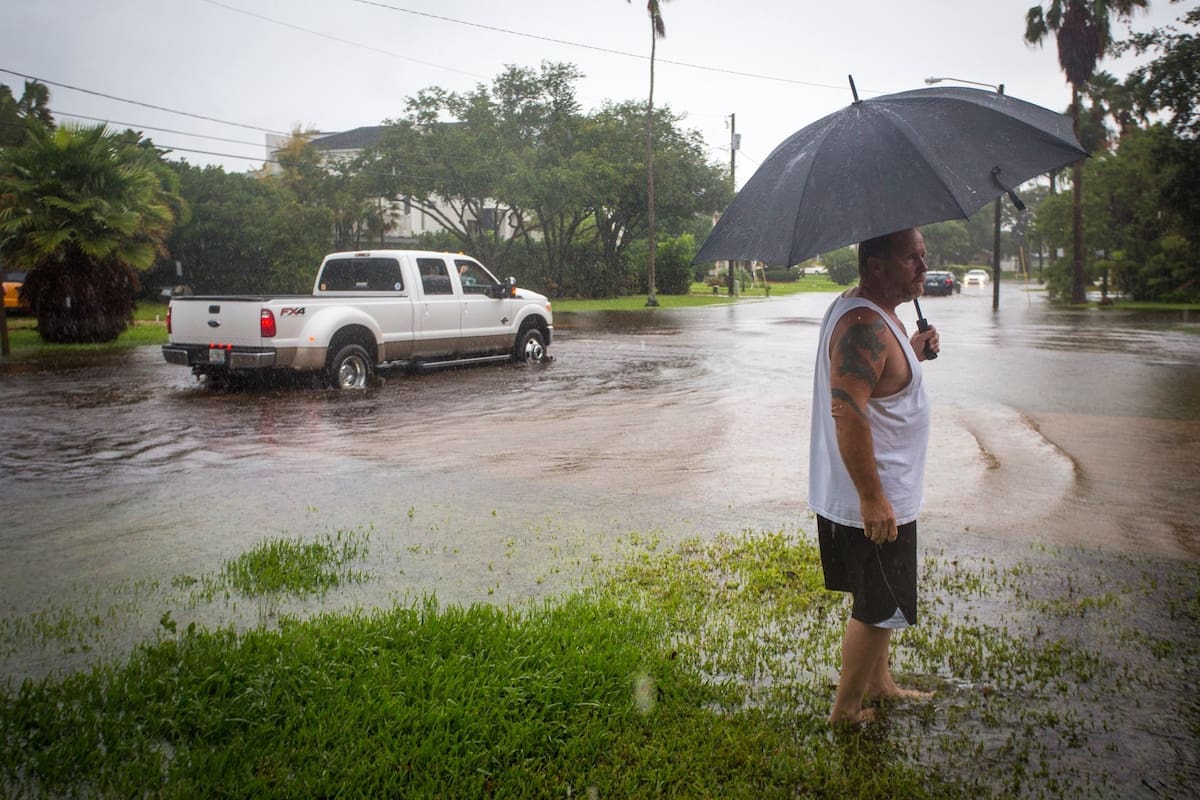 Una extensa parte del sureste de EE.UU. permanece bajo riesgo por inundaciones repentinas