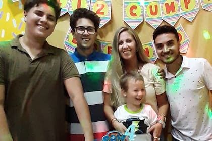 Una familia feliz.