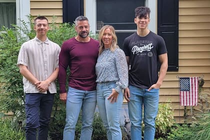 Una familia canadiense deseaba permanecer en EE.UU., pero eso no les será posible porque el Uscis les denegó su residencia