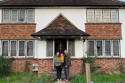Una familia de Reino Unido apostó por una épica transformación de una casa de 1930 abandonada