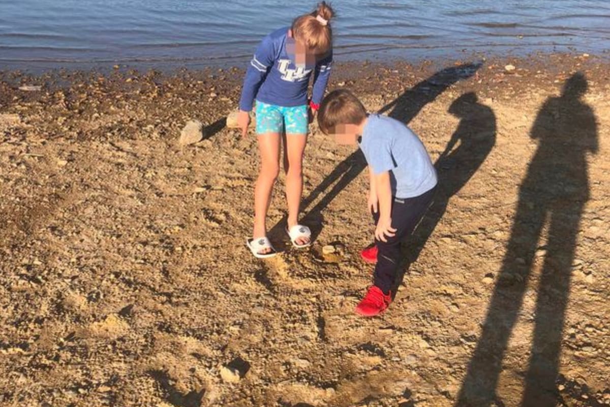 Una familia dijo encontrar una huella "de Pie Grande" en una playa de Estados Unidos