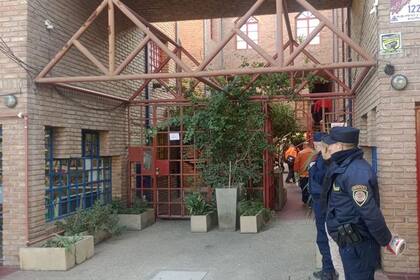 Una familia fue hallada muerta en un departamento de Córdoba.