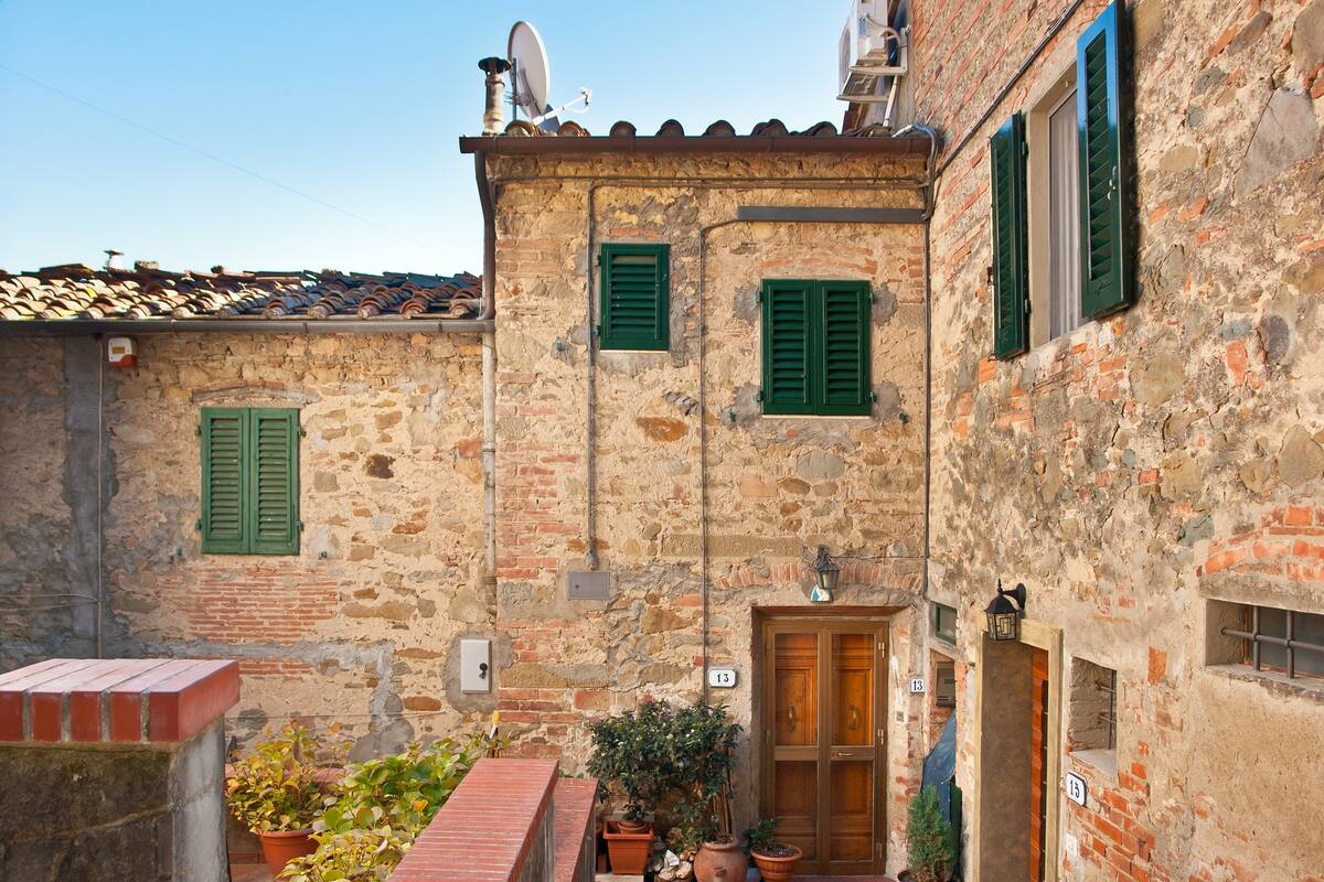 Una familia tradicional, heredera de los restauradores del Duomo de Florencia, invita a almorzar en su casa. Un turismo diferente para viajeros que quieren vivir la ciudad que visitan