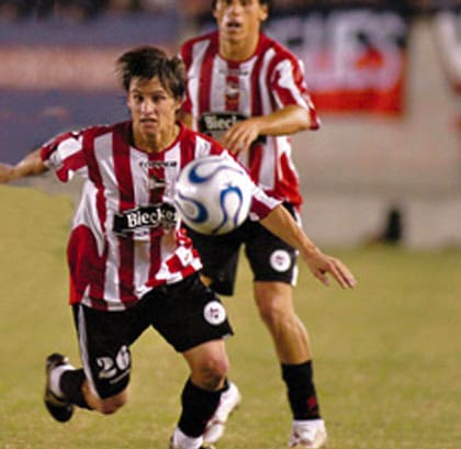 Pablo Piatti, en aquella primera etapa en Estudiantes; hijo de la casa, está de vuelta luego de 14 años.