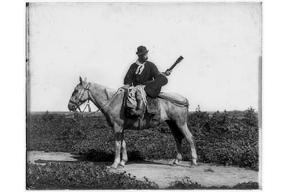 Una foto de Francisco Ayerza