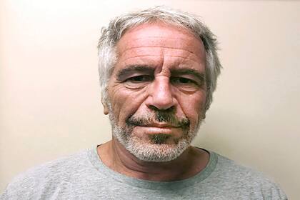 Una foto de Jeffrey Epstein de marzo de 2017, provista por el Registro de Delincuentes Sexuales del Estado de Nueva York. (New York State Sex Offender Registry via AP, File)