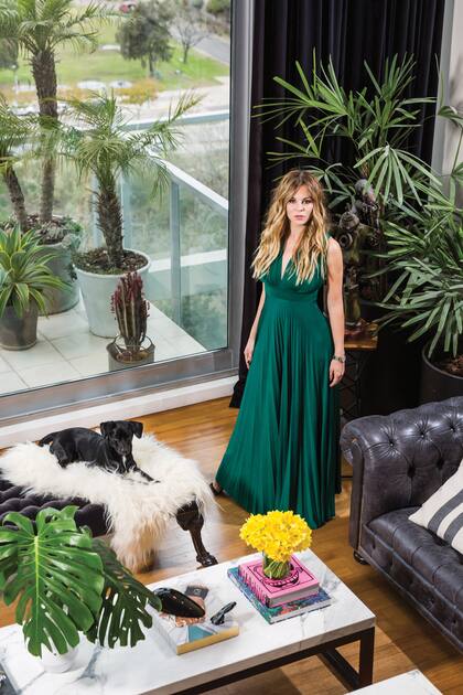 Una foto de Yanina en el penthouse (que mostró en ¡HOLA! en exclusivo)