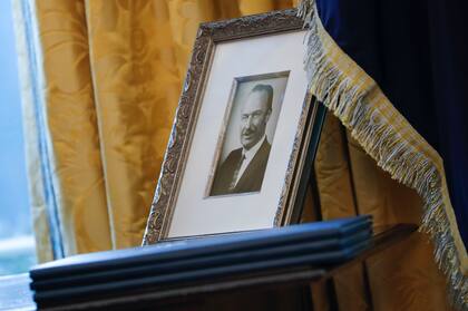 Una foto del padre de Trump en el Salón Oval de la Casa Blanca