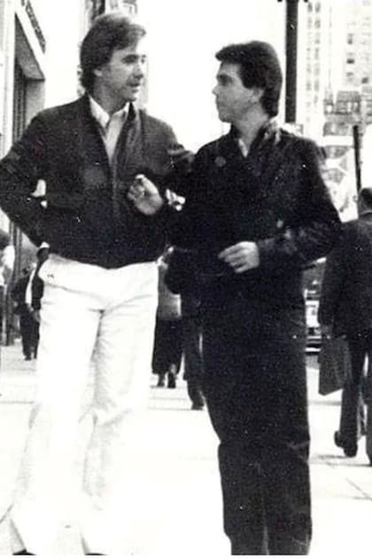 Una foto junto a su tocayo y compañero de rubro, Juan Alberto Badía.