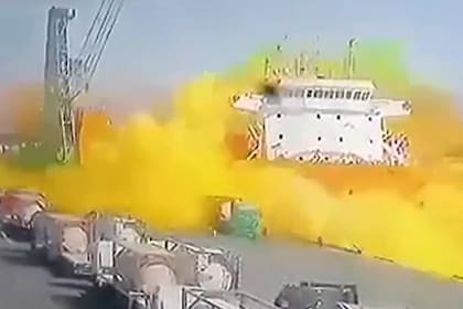 Una fuga de gas licuado provocó 13 muertes y centenares de heridos en el puerto de la ciudad de Aqaba, Jordania