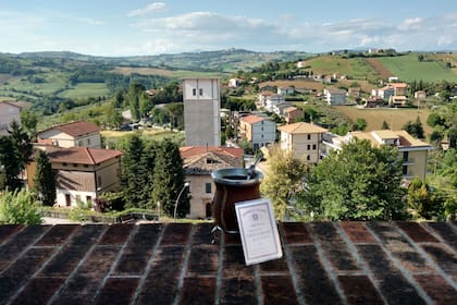 Una fundación brinda apoyo y organiza recorridos a medida para argentinos descendientes de inmigrantes